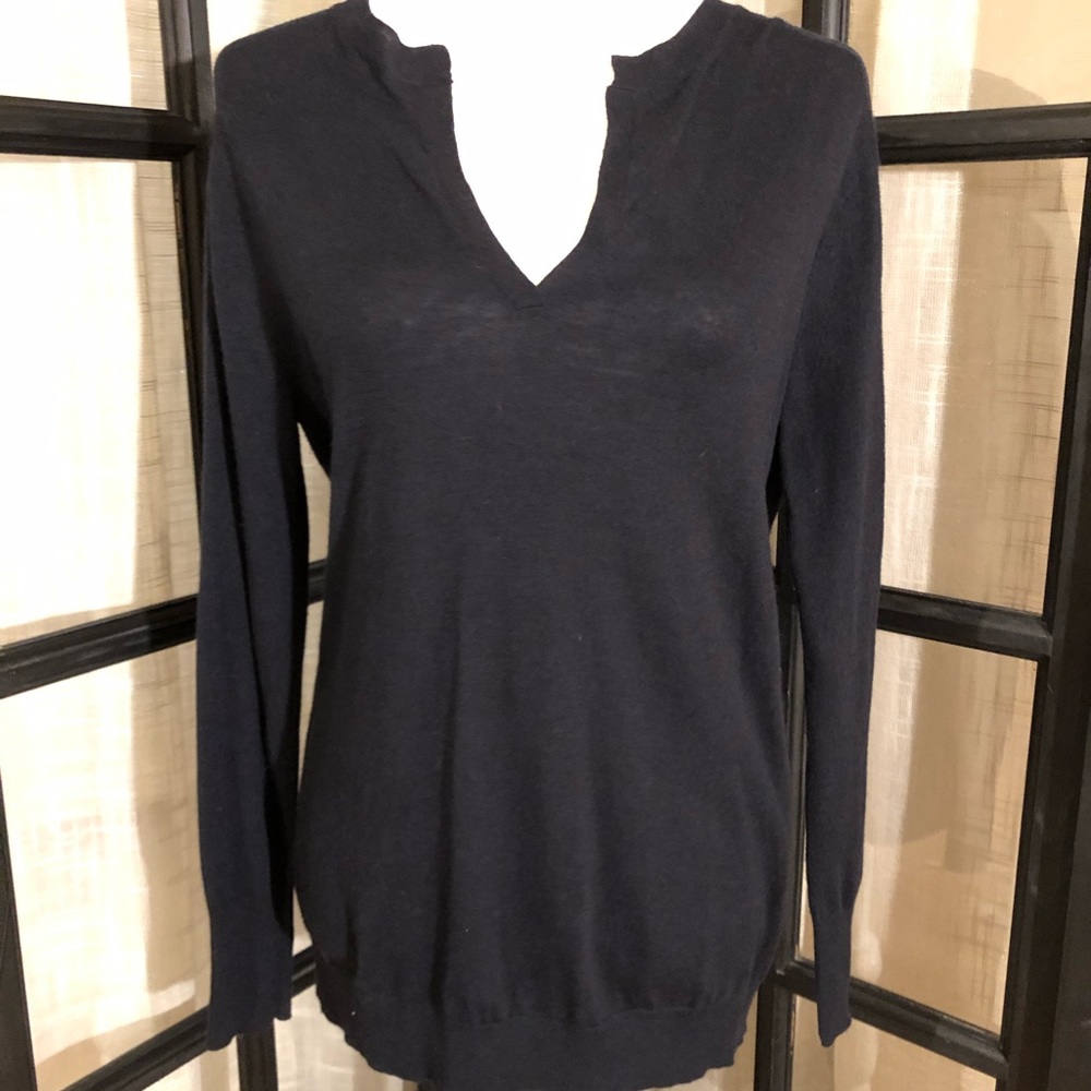 Ann Taylor navy high-low splitback sweater w panel